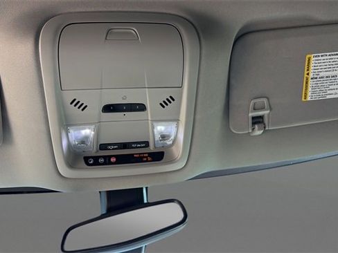 Used 2021 Buick Enclave Essence w/ Sound and Sites Package image 24