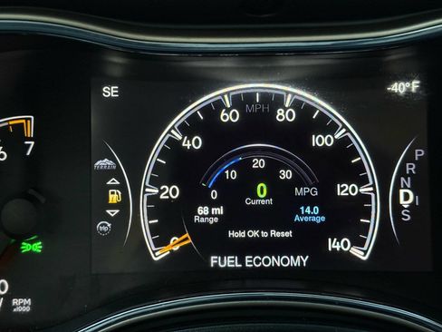 Used 2014 Jeep Grand Cherokee Limited image 59