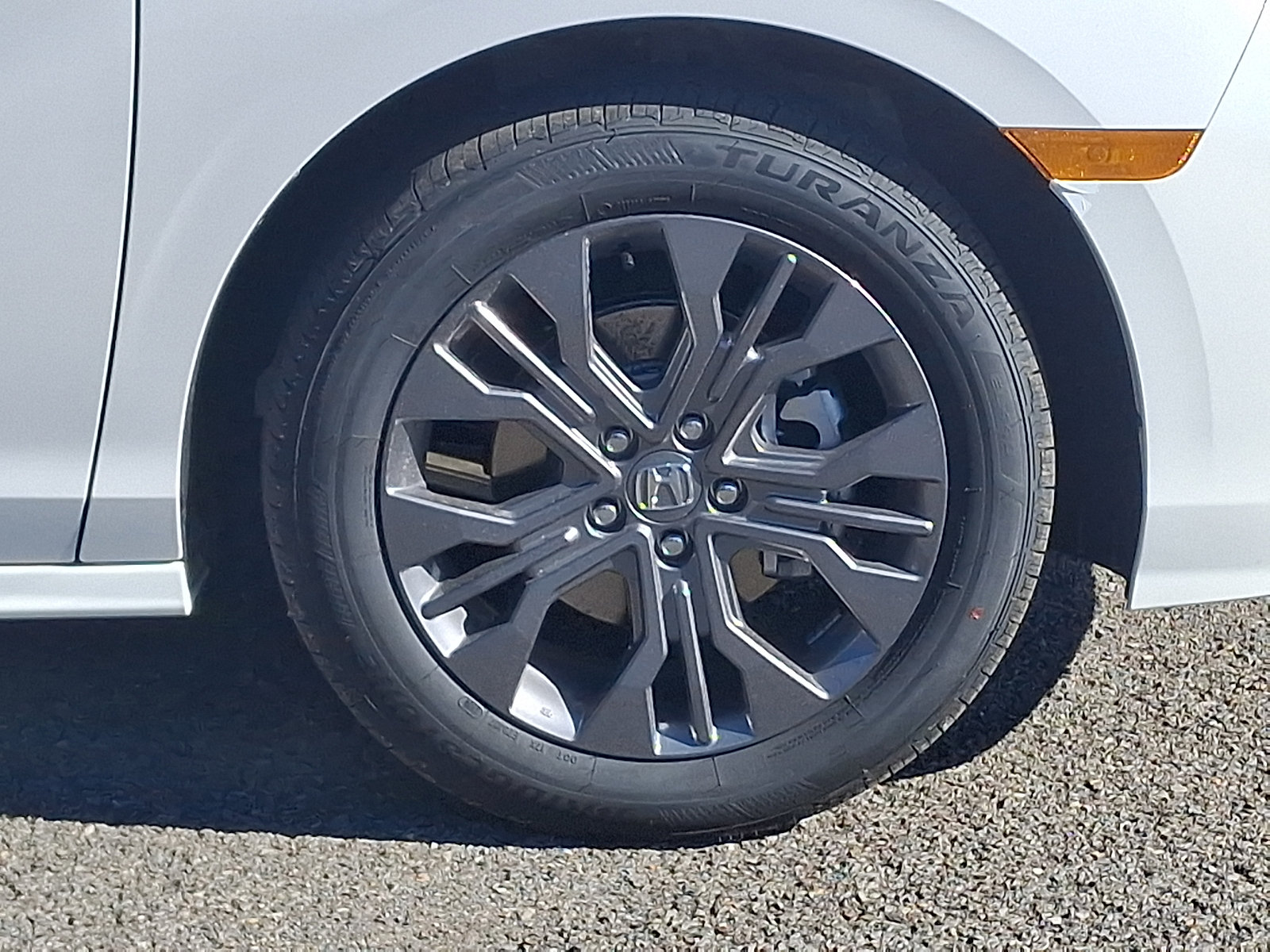 New 2027 Honda Odyssey Touring image 8