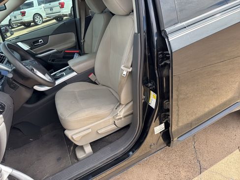 Used 2013 Ford Edge SE image 10