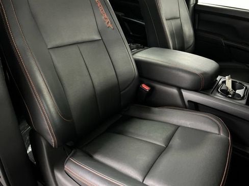 Used 2024 Nissan Titan PRO-4X w/ Pro-4x Convenience Package AWD/4WD image 29