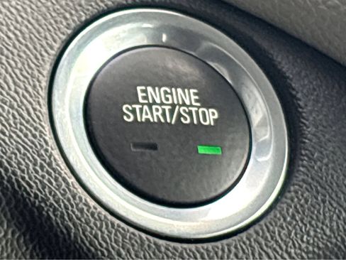 Used 2024 Chevrolet Equinox LS w/ LS Convenience Package image 6