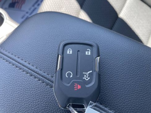 Used 2024 GMC Terrain SLE w/ Driver Convenience Package AWD/4WD image 28