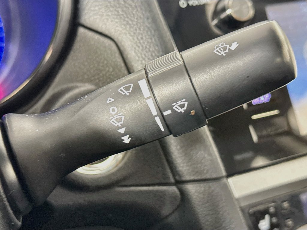 Used 2016 Subaru Legacy 2.5i Limited AWD/4WD image 13