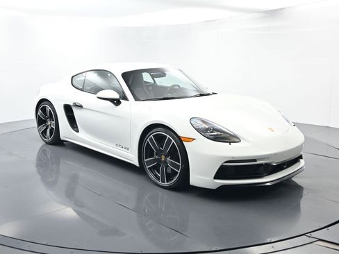 Used 2025 Porsche 718 Cayman GT4 image 17