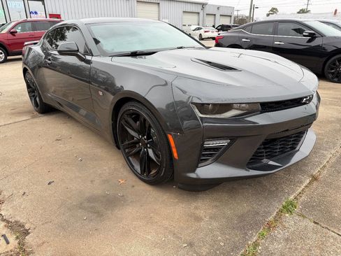 Used 2016 Chevrolet Camaro SS image 4