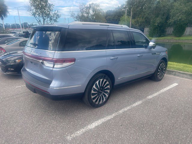 Used 2023 Lincoln Navigator Black Label AWD/4WD image 4