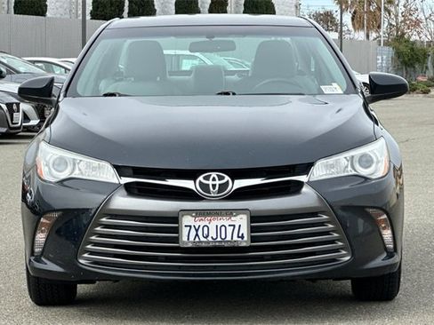 Used 2016 Toyota Camry LE image 9