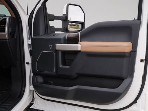 Used 2022 Ford F350 Lariat w/ Lariat Ultimate Package image 21