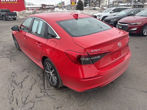 Used 2024 Honda Civic Touring image 5