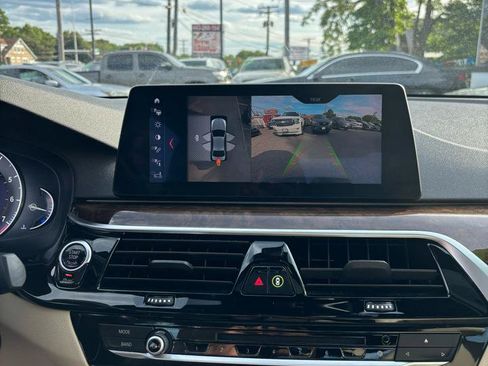 Used 2017 BMW 530i xDrive AWD/4WD image 13