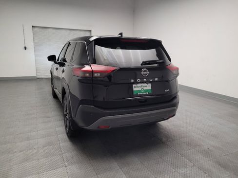 Used 2023 Nissan Rogue SV FWD image 6