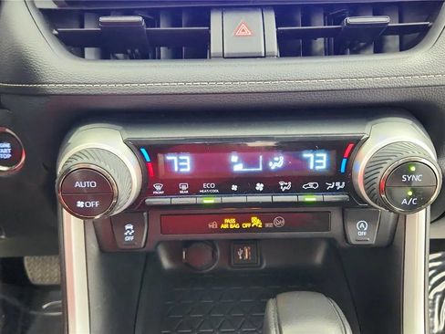 Used 2024 Toyota RAV4 XLE FWD image 26
