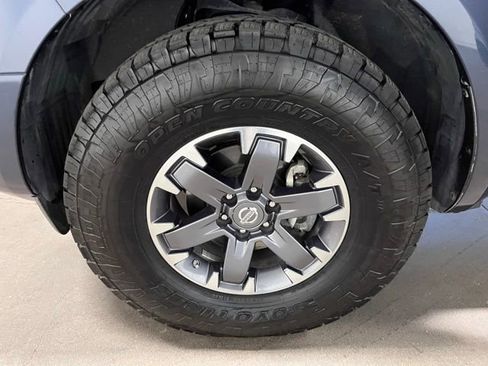 Used 2015 Nissan Frontier Desert Runner image 27