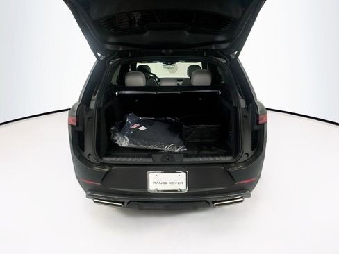 New 2026 Land Rover Range Rover Sport SE AWD/4WD image 24