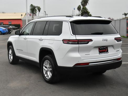 Used 2023 Jeep Grand Cherokee L Laredo image 6