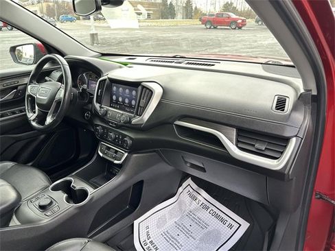 Used 2022 GMC Terrain SLT w/ LPO, Floor Liner Package image 27