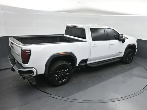 Used 2025 GMC Sierra 2500 AT4 AWD/4WD image 32
