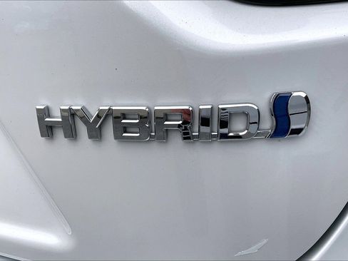 Used 2022 Toyota Corolla LE image 7