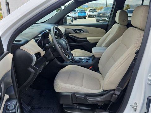 Used 2023 Chevrolet Traverse LS w/ Midnight/Sport Edition FWD image 18