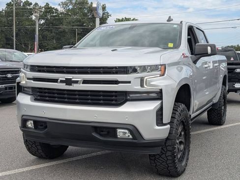 Used 2022 Chevrolet Silverado 1500 RST w/ LPO, Blackout Package AWD/4WD image 7