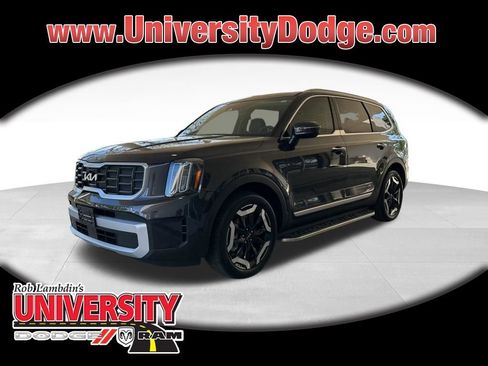 Used 2025 Kia Telluride S image 1