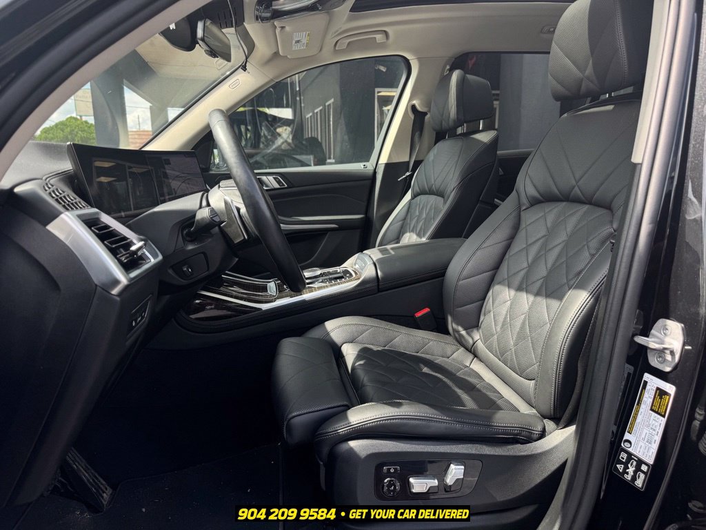 Used 2024 BMW X7 xDrive40i w/ Premium Package AWD/4WD image 21