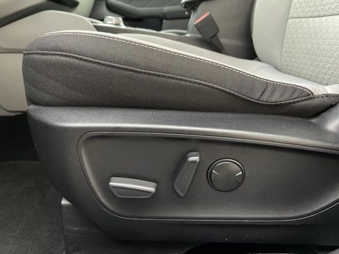 Used 2023 Ford Escape Active image 12