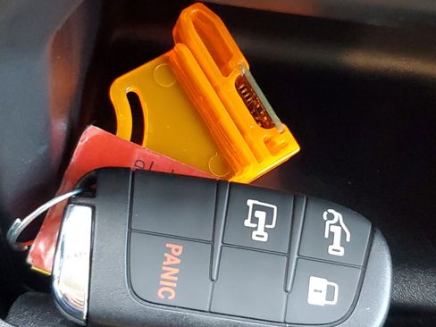 Used 2025 RAM ProMaster 2500 w/ Convenience Group image 20