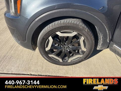 Used 2023 Kia Telluride EX w/ EX Captain's Chair Package image 30