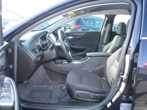 Used 2023 Chevrolet Malibu LT image 8