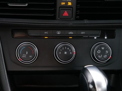 Used 2019 Volkswagen Jetta S w/ Driver Assistance Package image 23