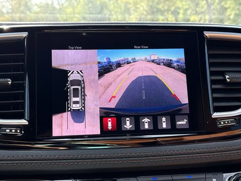 New 2026 Chrysler Pacifica Pinnacle w/ Trailer Tow Group image 19