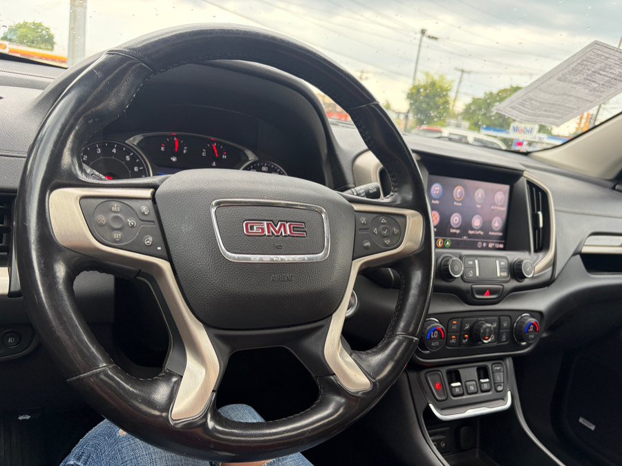Used 2020 GMC Terrain Denali w/ Denali Premium Package AWD/4WD image 34