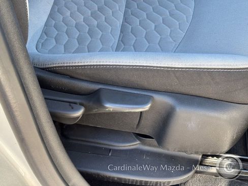 Used 2019 Chevrolet Equinox LS image 13