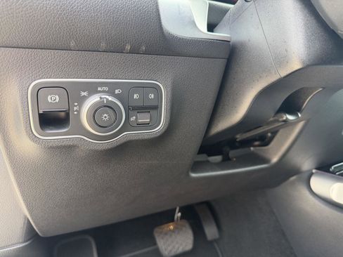 Certified 2026 Mercedes-Benz GLB 250 image 7