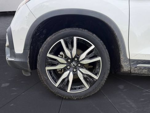 Used 2020 Honda Pilot Touring image 14