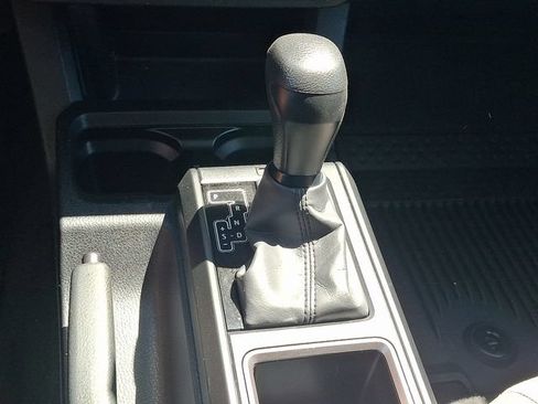 Used 2023 Toyota Tacoma SR AWD/4WD image 10