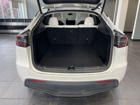 Used 2023 Tesla Model Y Long Range AWD/4WD image 35