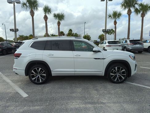 New 2026 Volkswagen Atlas SEL Premium R-Line image 3