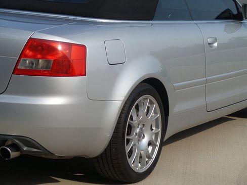 Used 2006 Audi S4 Cabriolet image 19