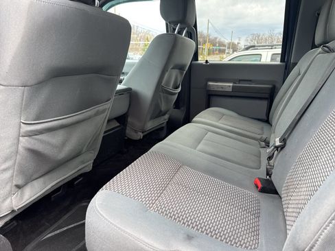 Used 2016 Ford F250 XLT w/ Snow Plow Prep Package image 18