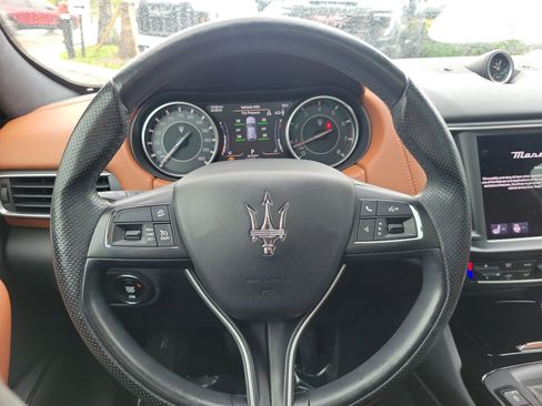 Used 2022 Maserati Levante GT AWD/4WD image 20