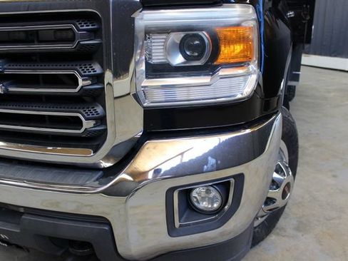 Used 2015 GMC Sierra 3500 SLE w/ SLE Preferred Package AWD/4WD image 5