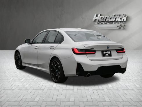 Used 2026 BMW 330i xDrive Sedan w/ M Sport Package AWD/4WD image 10