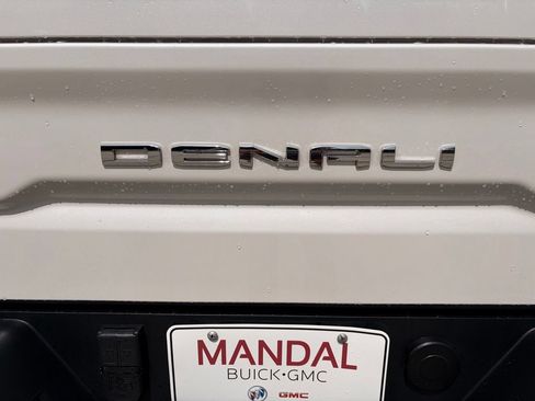 Used 2025 GMC Sierra 1500 Denali w/ Denali Reserve Package AWD/4WD image 32