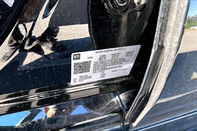 Used 2025 GMC Sierra EV Denali AWD/4WD image 3