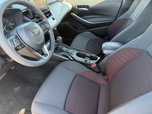Used 2023 Toyota Corolla SE w/ SE Package FWD image 16