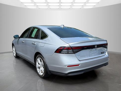 Used 2025 Honda Accord LX image 4