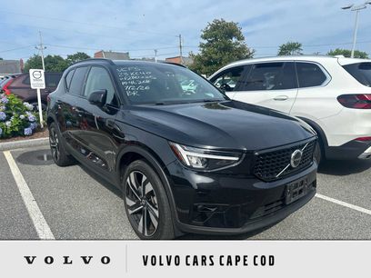 Used 2023 Volvo XC40 B5 Plus w/ Climate Package
